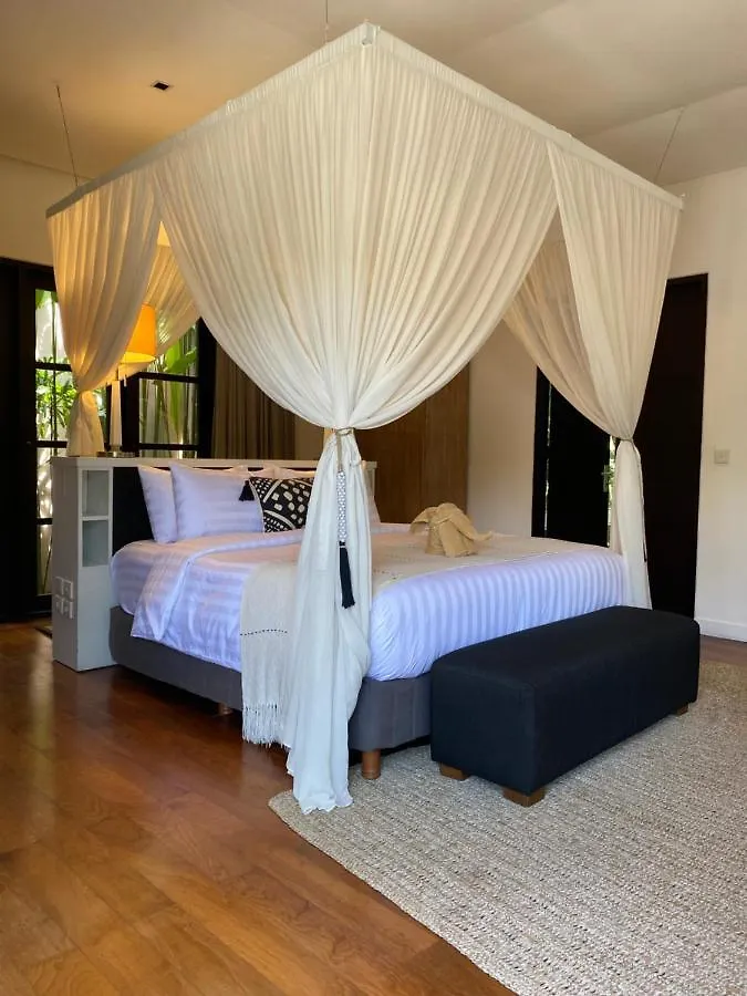 Lotus Luxury Villa Seminyak