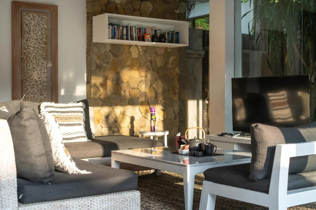 Lotus Luxury Villa Seminyak Guest house