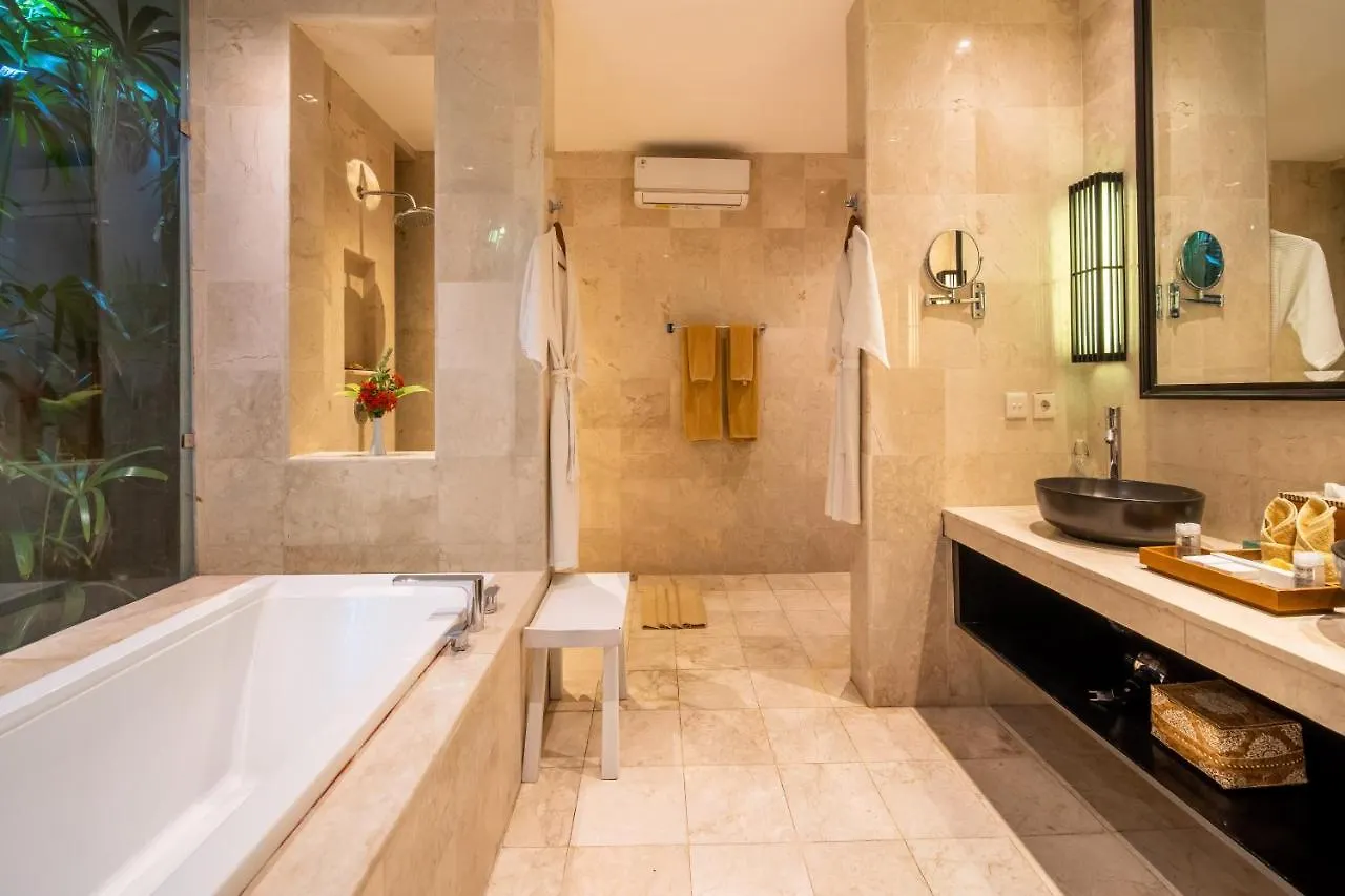 Lotus Luxury Villa Seminyak Guest house